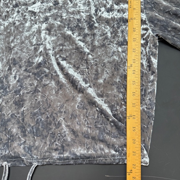NWOT Adrianna Papell Gray Crushed Velvet Long Sleeve Sweatshirt‎ Top M - Picture 8 of 10